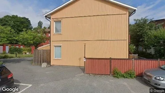 Lägenheter att hyra i Huddinge - Bild från Google Street View