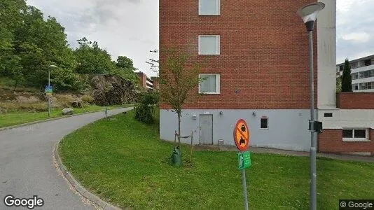 Lägenheter att hyra i Huddinge - Bild från Google Street View