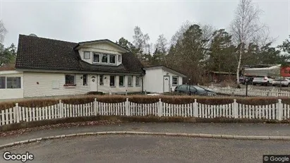 Lägenheter att hyra i Huddinge - Bild från Google Street View