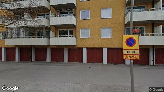 Lägenheter att hyra i Huddinge - Bild från Google Street View