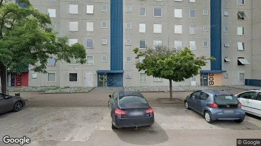 Lägenheter att hyra i Rosengård - Bild från Google Street View