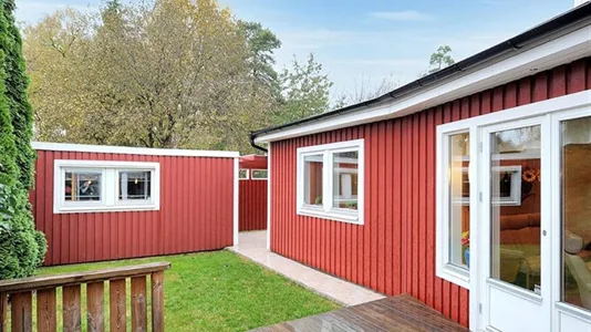 Hus i Täby - foto 1