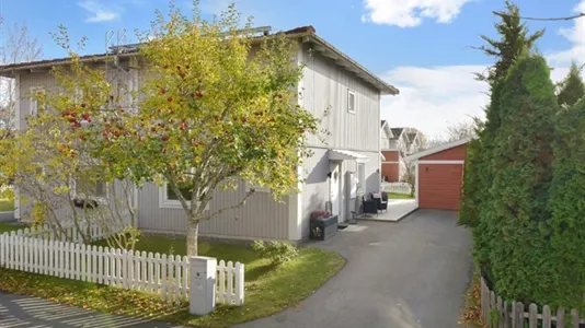 Hus i Järfälla - foto 1